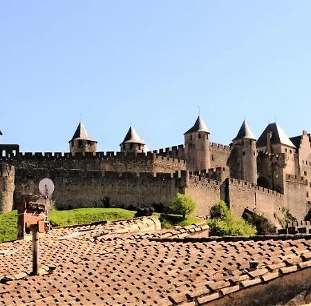 A L'ombre Des Remparts Apartment