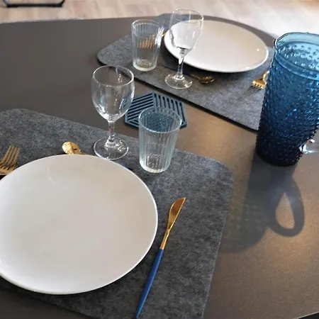 A L'ombre Des Remparts Carcassonne