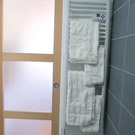 A L'ombre Des Remparts Apartamento *