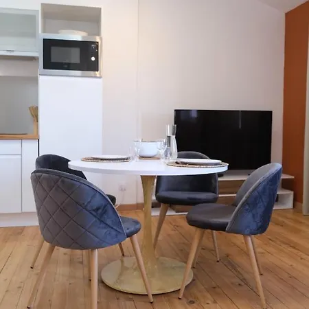 A L'ombre Des Remparts Apartamento *